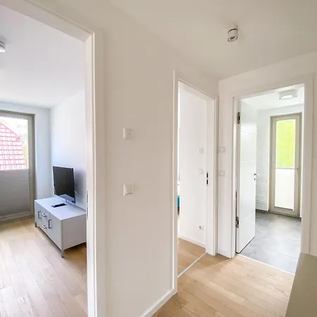 Holiday home Strandlaeufer 2 *