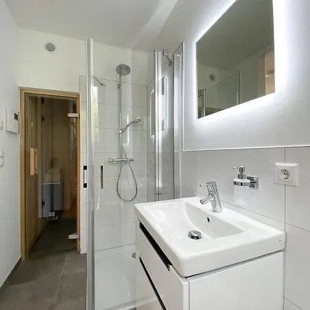 Strandlaeufer 2 * Zingst